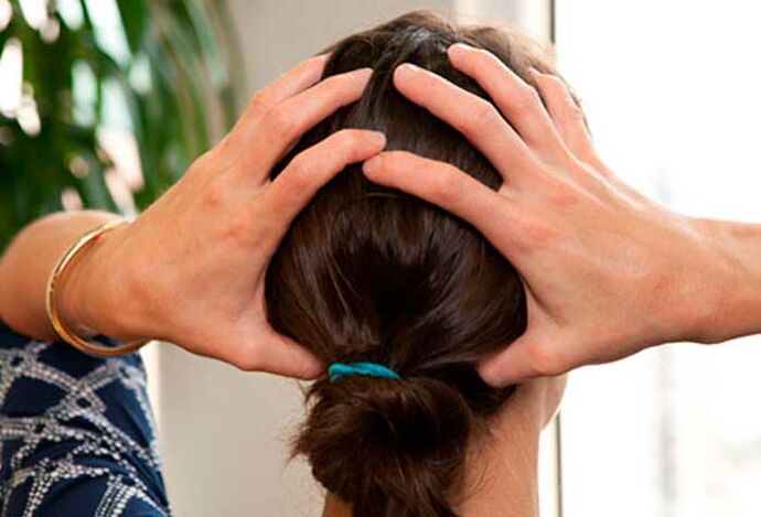 Head massage for neck osteochondrosis
